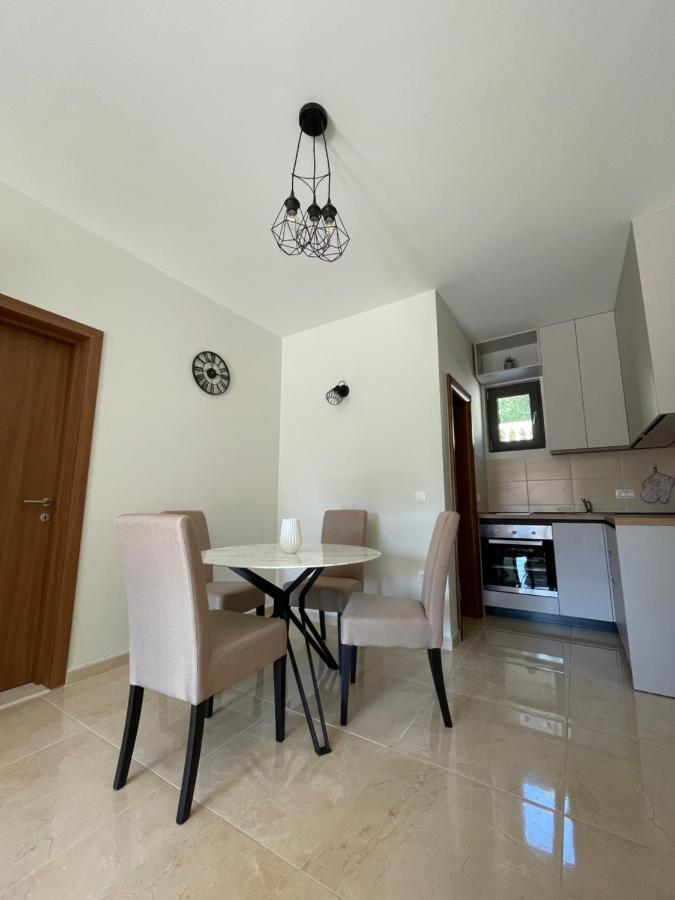 Villa Pul Risan Εξωτερικό φωτογραφία