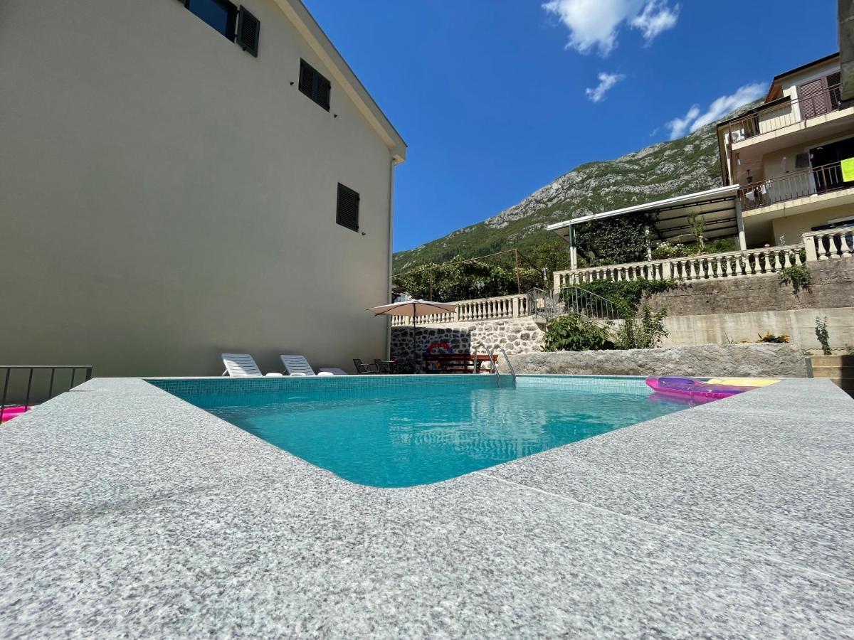 Villa Pul Risan Εξωτερικό φωτογραφία