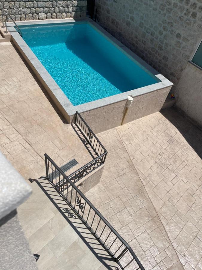 Villa Pul Risan Εξωτερικό φωτογραφία